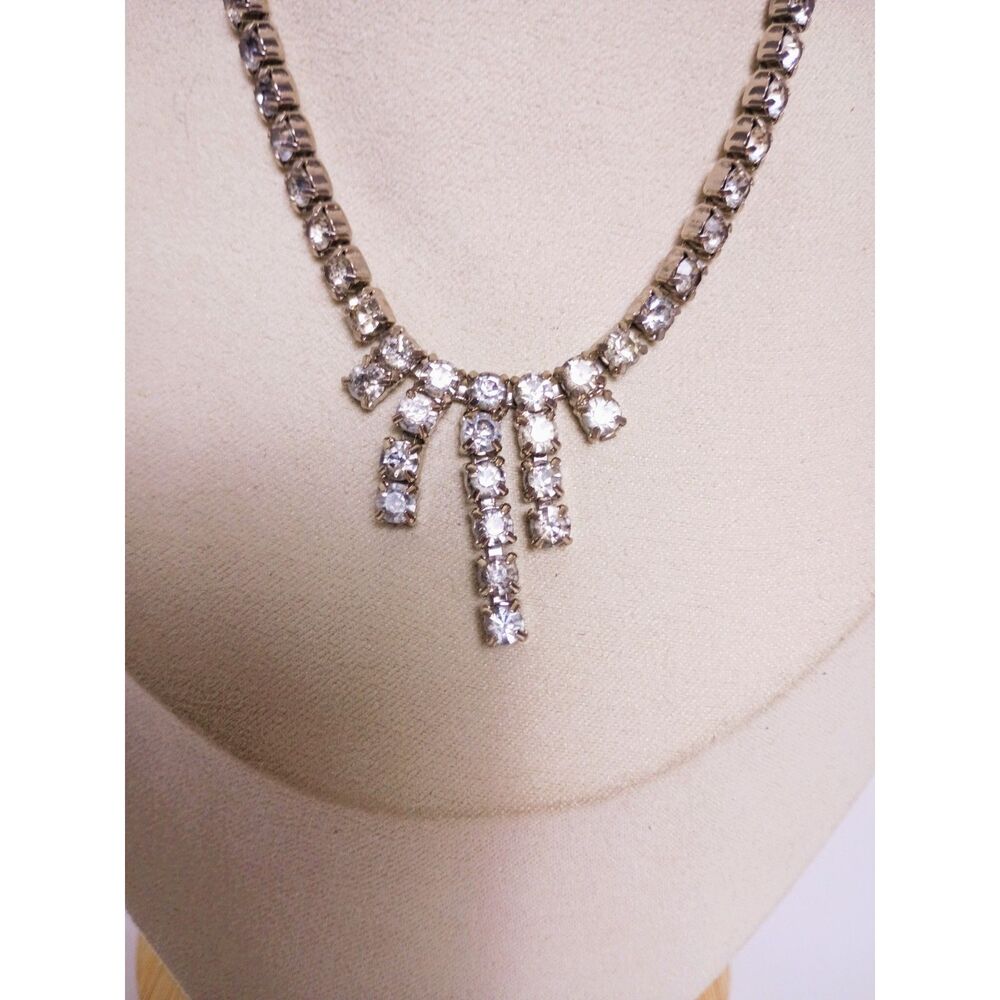 Vintage Clear Rhinestone Prong Set Stones in Silver Tone Fringe Collar Necklace - Picture 2 of 7